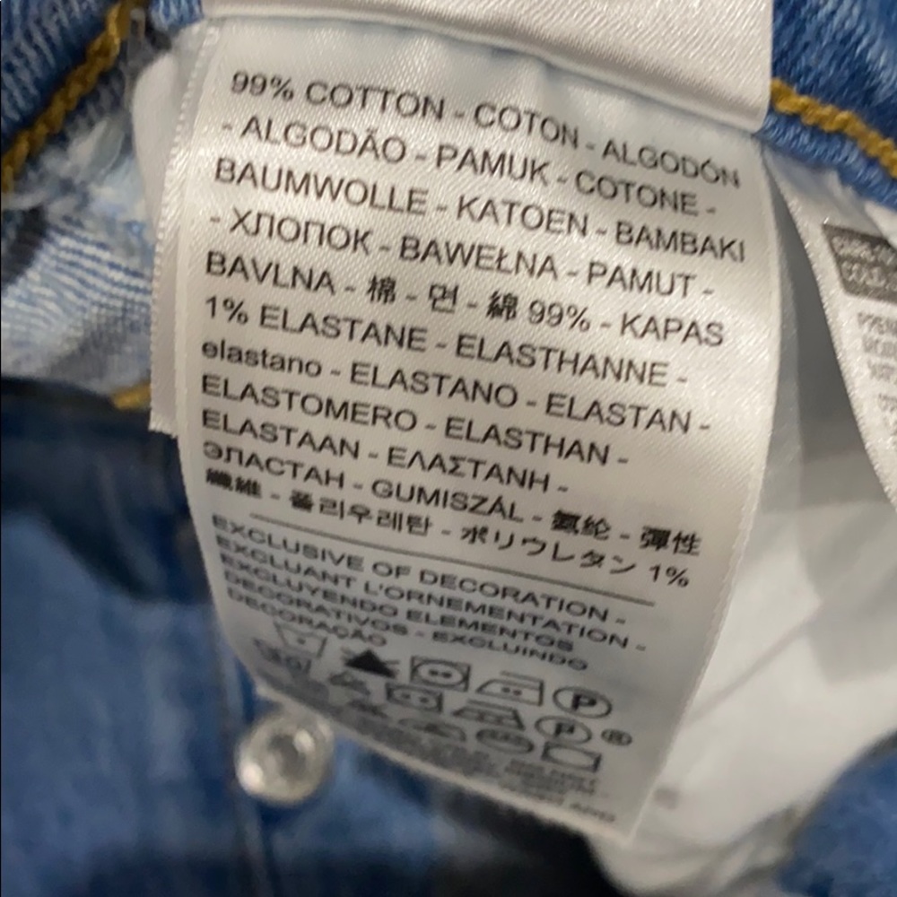 Levi’s Ribcage Straight Ankle Jeans - Picture 9 of 9